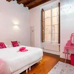 Le Xvi De La Rose Apartment *