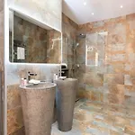 Apartment Le Xvi De La Rose Lyon